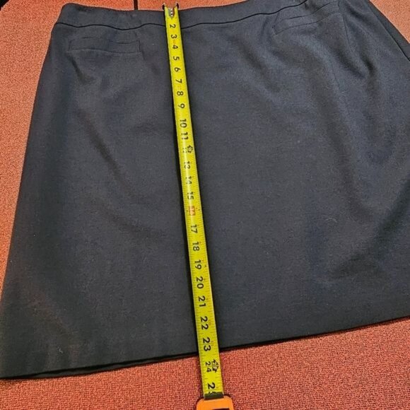 Talbots Stretch Ponte Knit Skirt Sz 22WP Navy Side Zip Knee Length Office - Picture 8 of 8